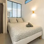 Haussmann Apartment - Champs-Élysées